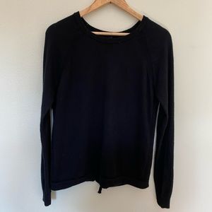 Lululemon Tied To You Sweater Women’s Medium black Sweater w/ bows